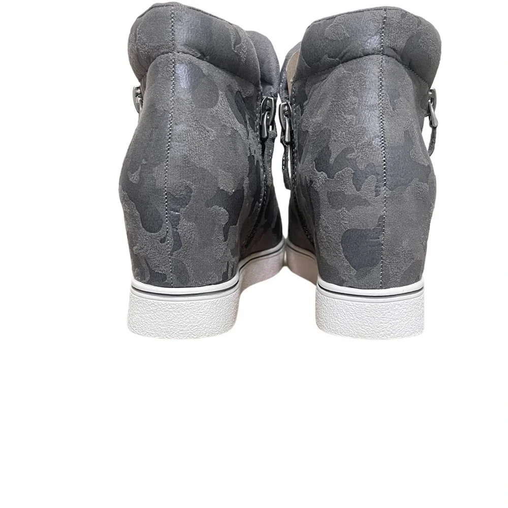 🌼new IN BOX SUGAR BOOTIES